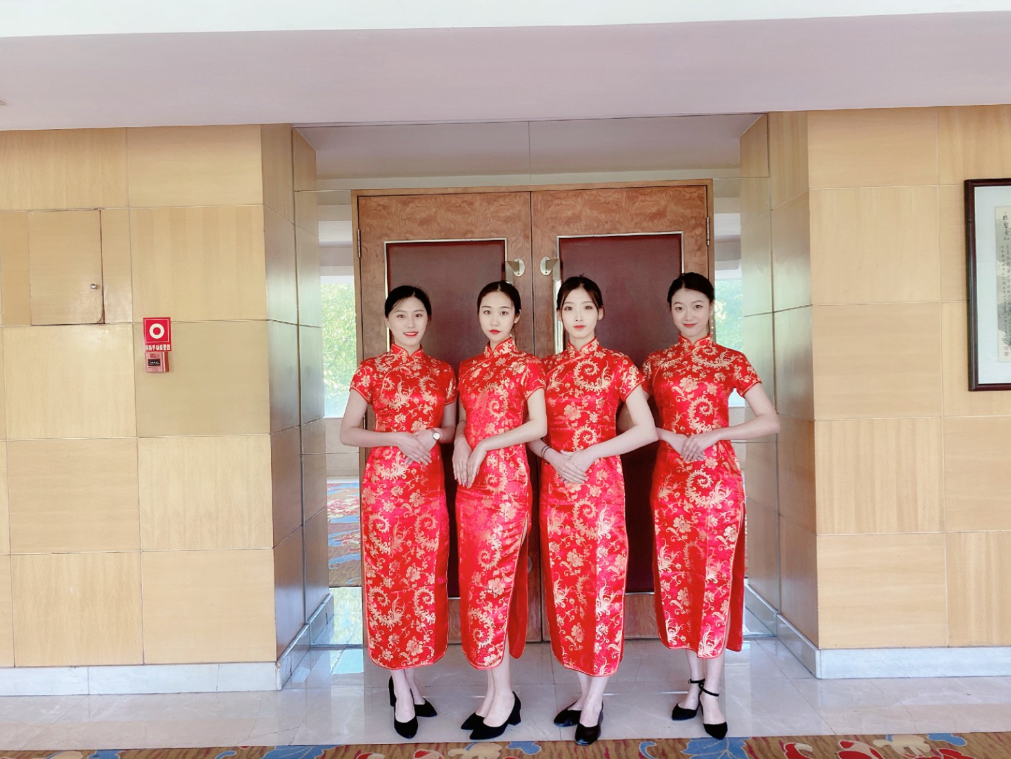 長(zhǎng)沙大學(xué)生禮儀團(tuán)隊(duì) 城市形象與青春風(fēng)采的優(yōu)雅名片